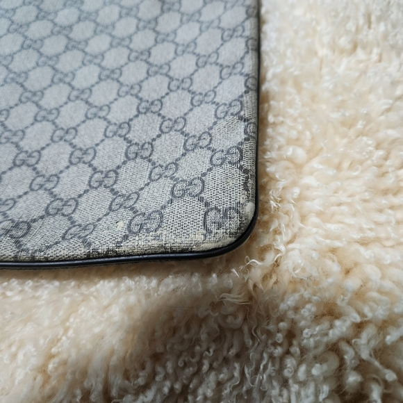 Gucci Vintage Supreme Crossbody Bag